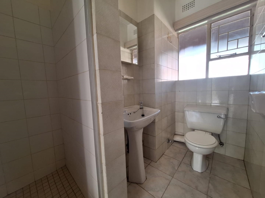 To Let 2 Bedroom Property for Rent in Beyerspark Gauteng