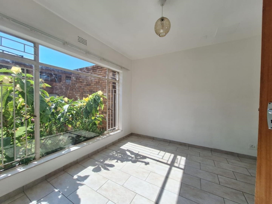 To Let 2 Bedroom Property for Rent in Beyerspark Gauteng