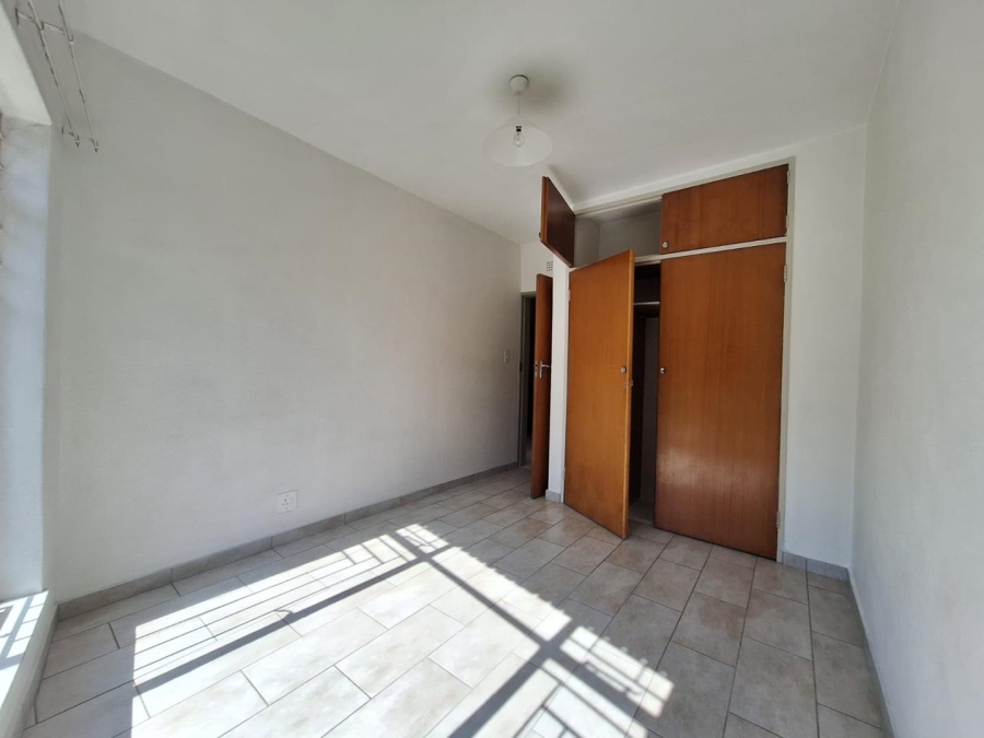 To Let 2 Bedroom Property for Rent in Beyerspark Gauteng