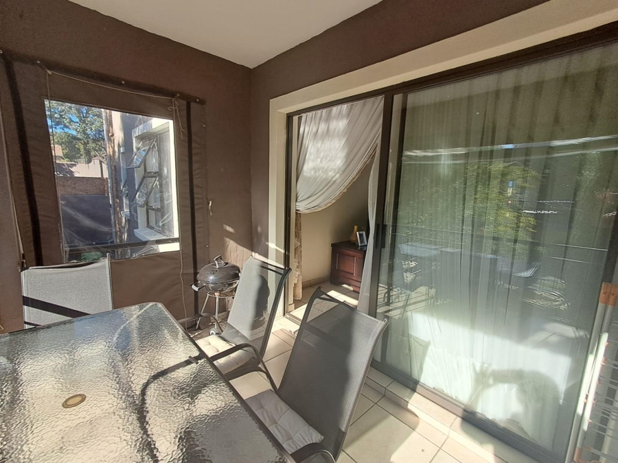 3 Bedroom Property for Sale in Mulbarton Gauteng