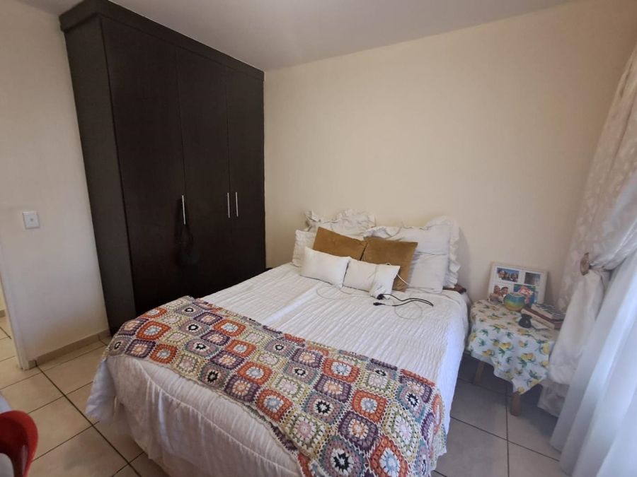 3 Bedroom Property for Sale in Mulbarton Gauteng