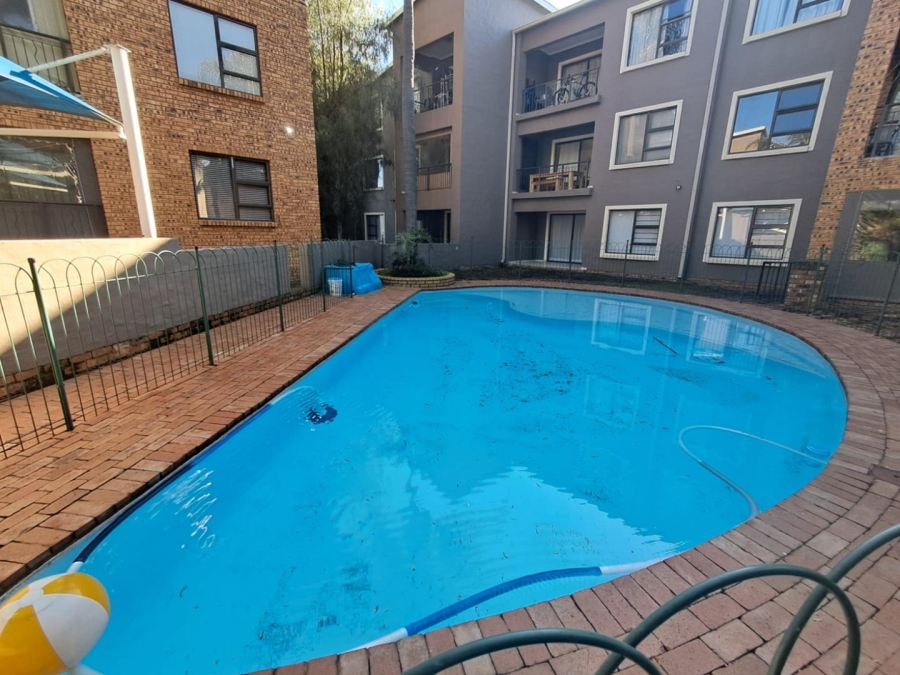 3 Bedroom Property for Sale in Mulbarton Gauteng