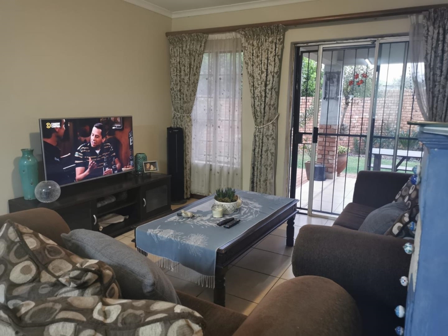 To Let 2 Bedroom Property for Rent in Montana Park Gauteng