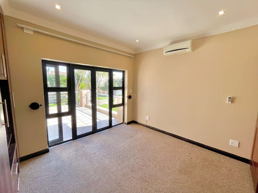 5 Bedroom Property for Sale in Silver Lakes Gauteng