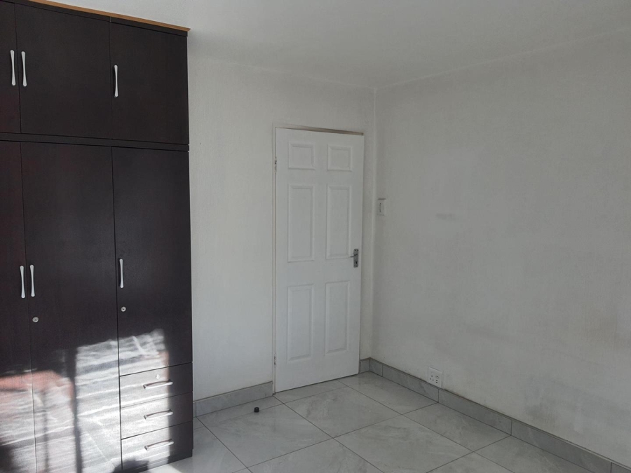To Let 2 Bedroom Property for Rent in Sundowner Gauteng