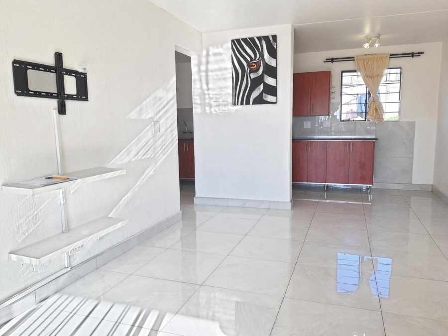 To Let 2 Bedroom Property for Rent in Sundowner Gauteng
