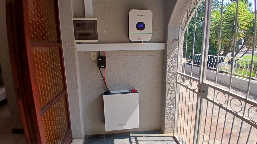 To Let 4 Bedroom Property for Rent in Constantia Kloof Gauteng