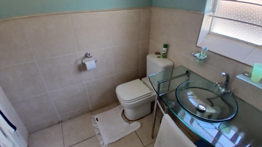 To Let 4 Bedroom Property for Rent in Constantia Kloof Gauteng