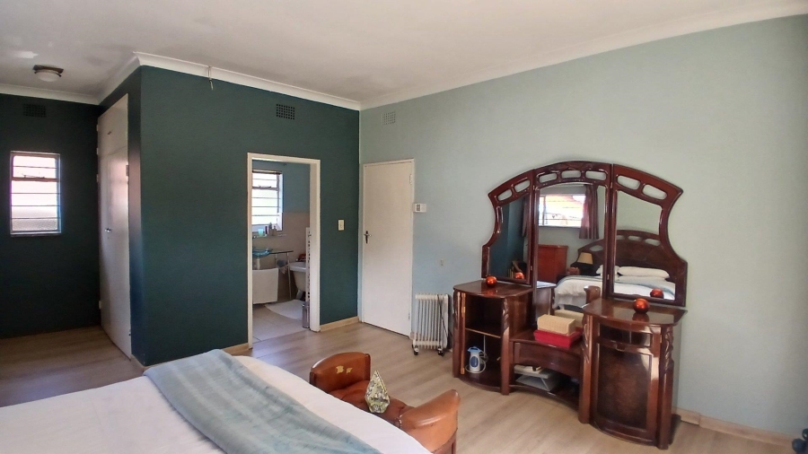 To Let 4 Bedroom Property for Rent in Constantia Kloof Gauteng