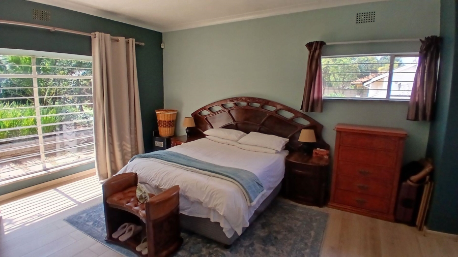 To Let 4 Bedroom Property for Rent in Constantia Kloof Gauteng