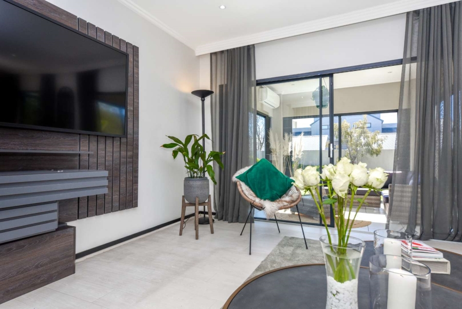 To Let 3 Bedroom Property for Rent in Paulshof Gauteng