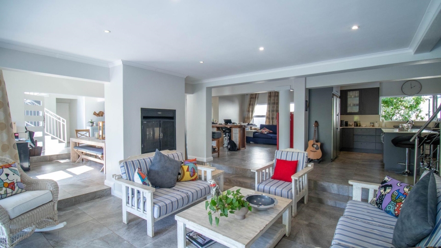 To Let 4 Bedroom Property for Rent in Dainfern Gauteng