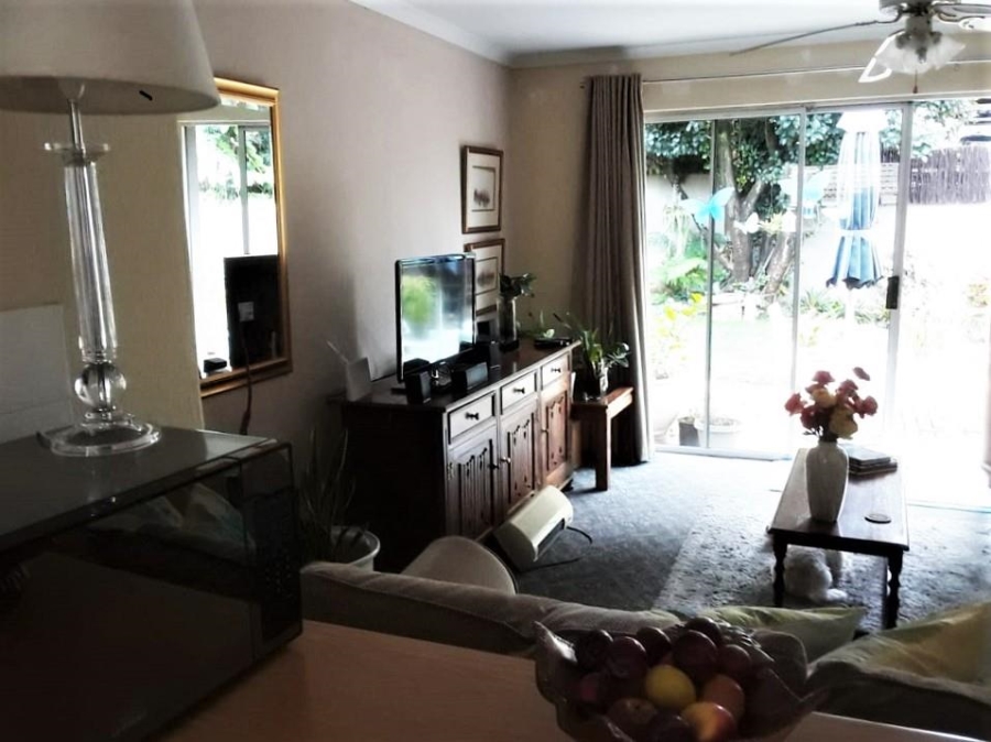To Let 2 Bedroom Property for Rent in Northwold Gauteng