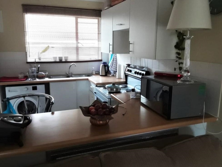 To Let 2 Bedroom Property for Rent in Northwold Gauteng