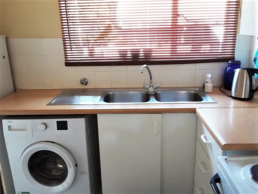 To Let 2 Bedroom Property for Rent in Northwold Gauteng