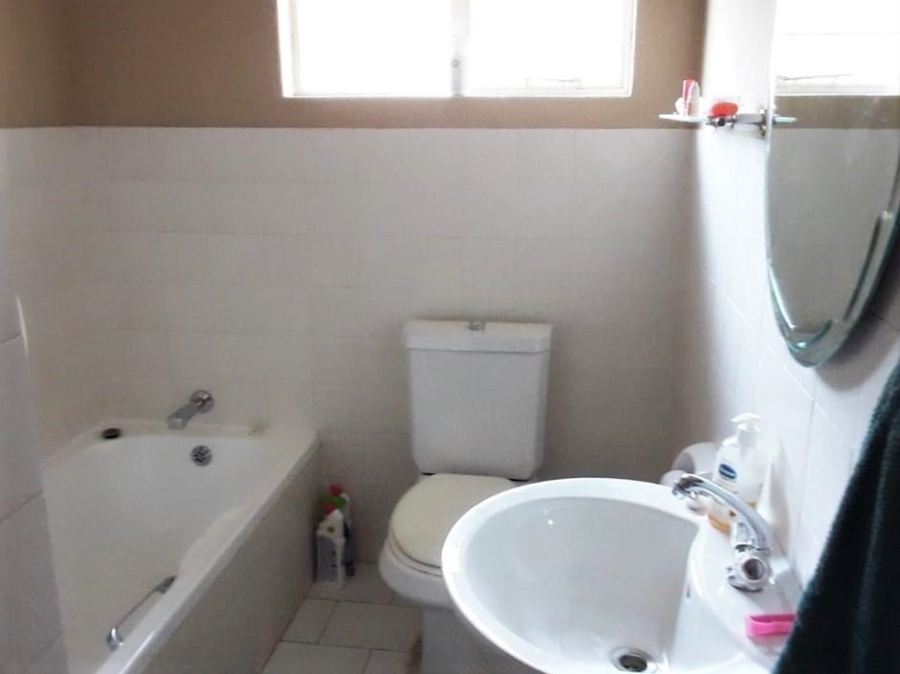To Let 2 Bedroom Property for Rent in Northwold Gauteng