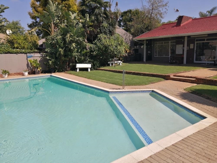 To Let 2 Bedroom Property for Rent in Northwold Gauteng