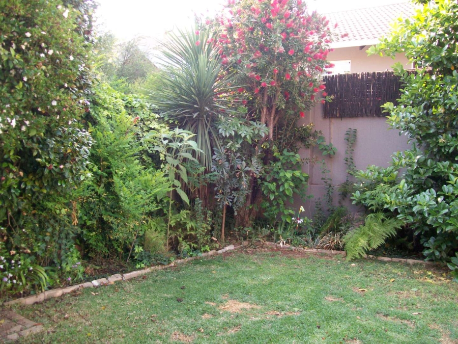To Let 2 Bedroom Property for Rent in Northwold Gauteng