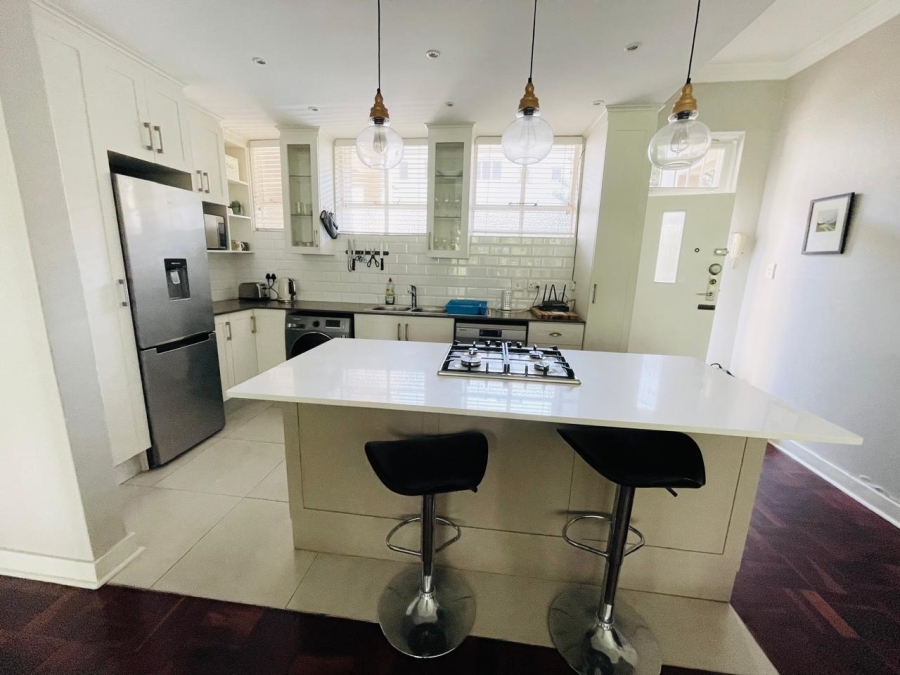 To Let 1 Bedroom Property for Rent in Rosebank Gauteng
