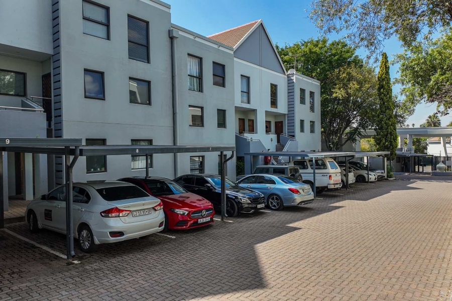 To Let 2 Bedroom Property for Rent in Magaliessig Gauteng