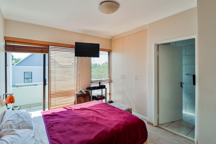 To Let 2 Bedroom Property for Rent in Magaliessig Gauteng