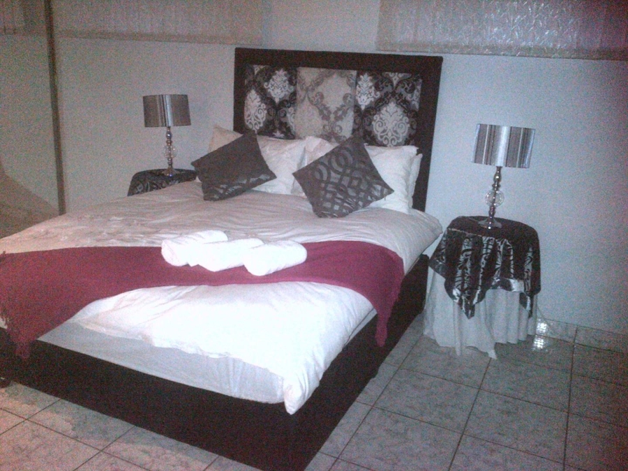 9 Bedroom Property for Sale in Lyttelton Gauteng