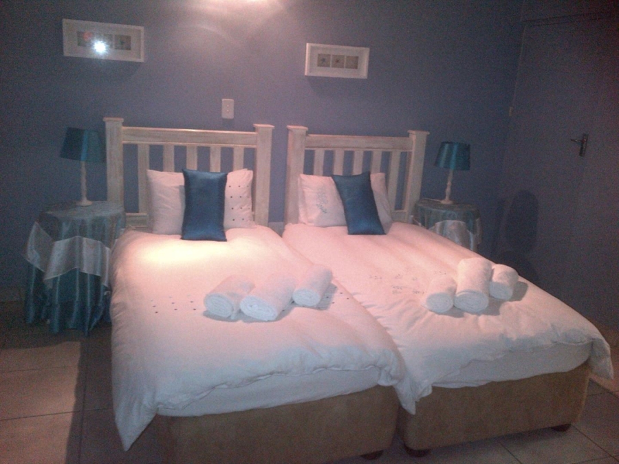 9 Bedroom Property for Sale in Lyttelton Gauteng