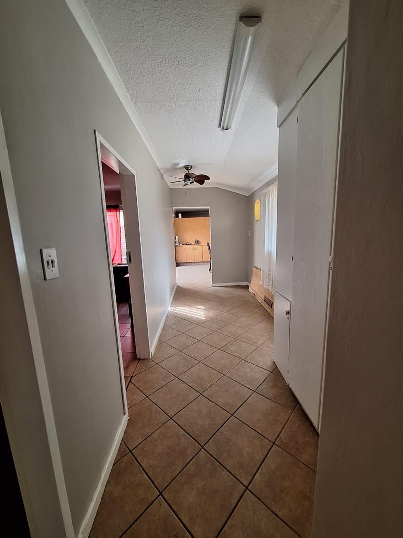 To Let 3 Bedroom Property for Rent in Faerie Glen Gauteng