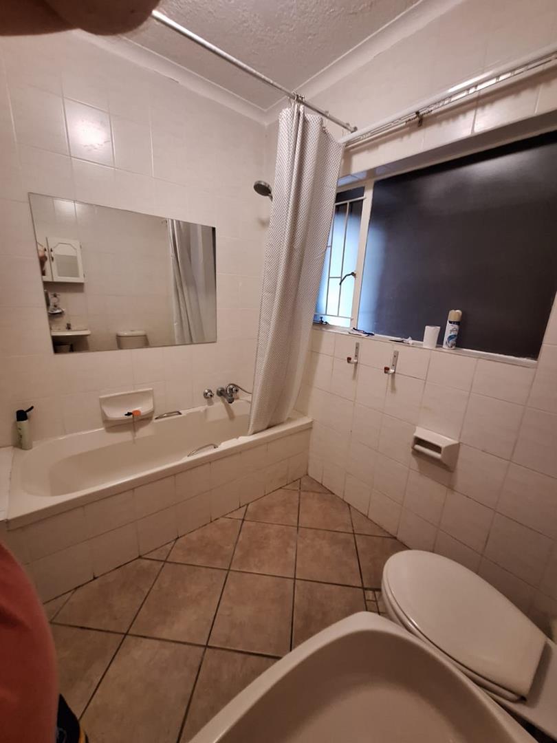 To Let 3 Bedroom Property for Rent in Faerie Glen Gauteng