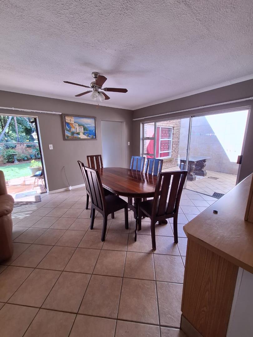 To Let 3 Bedroom Property for Rent in Faerie Glen Gauteng