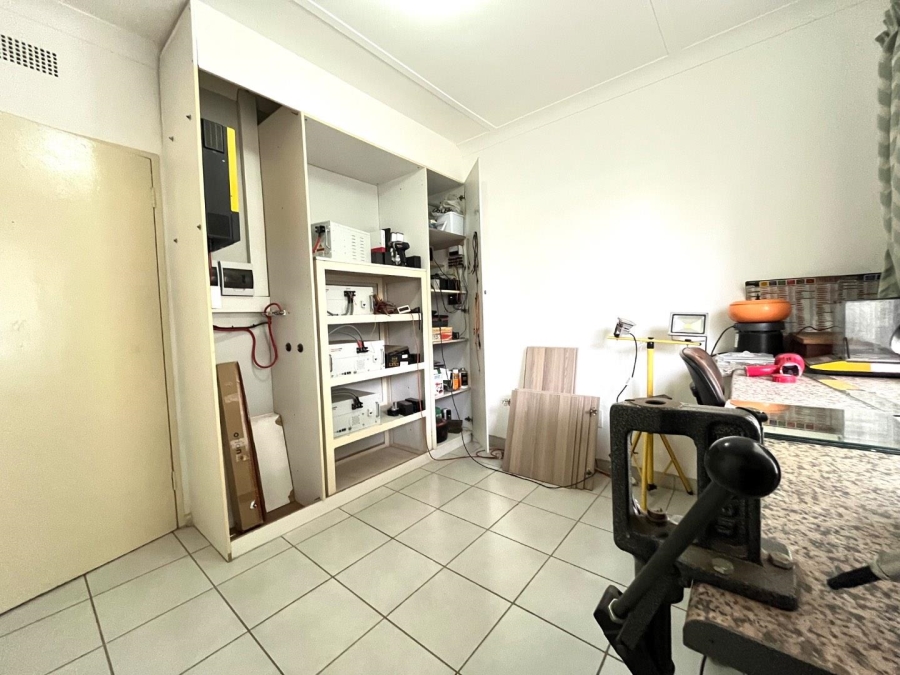 7 Bedroom Property for Sale in Northmead Gauteng