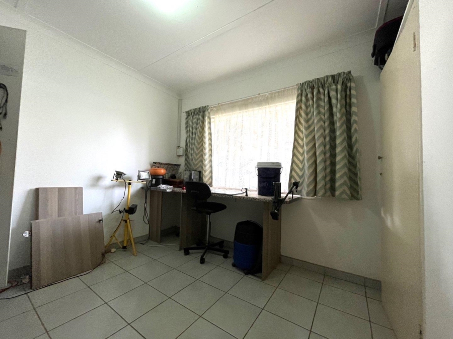 7 Bedroom Property for Sale in Northmead Gauteng