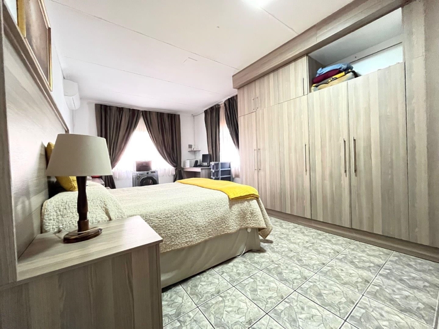 7 Bedroom Property for Sale in Northmead Gauteng