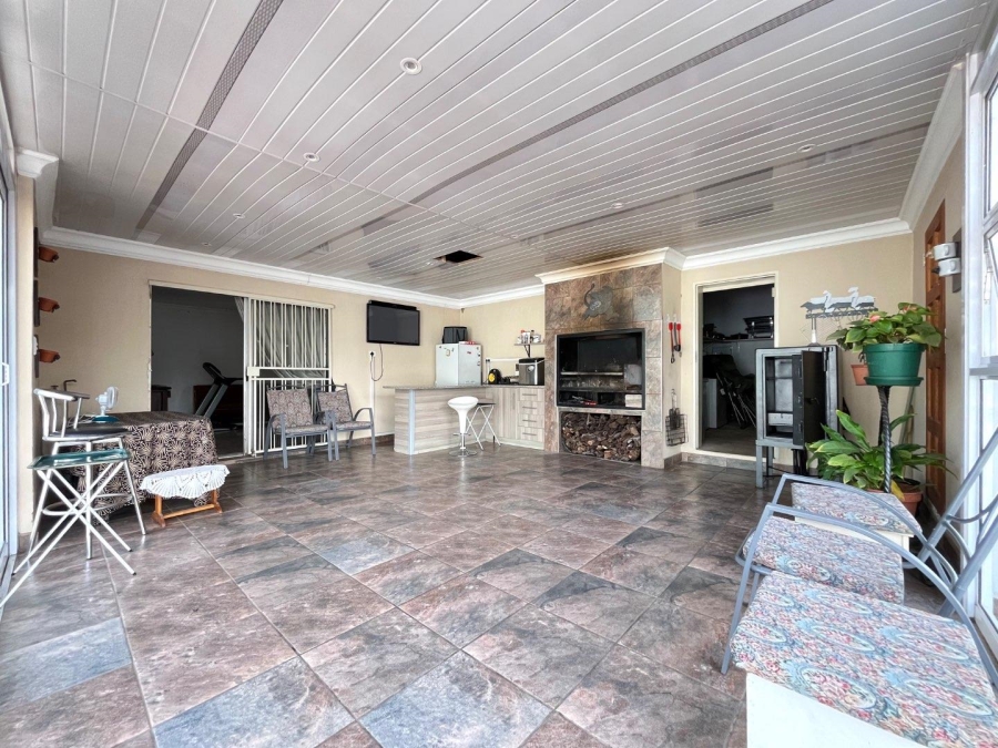 7 Bedroom Property for Sale in Northmead Gauteng