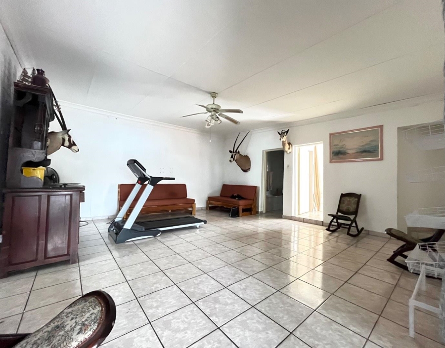 7 Bedroom Property for Sale in Northmead Gauteng