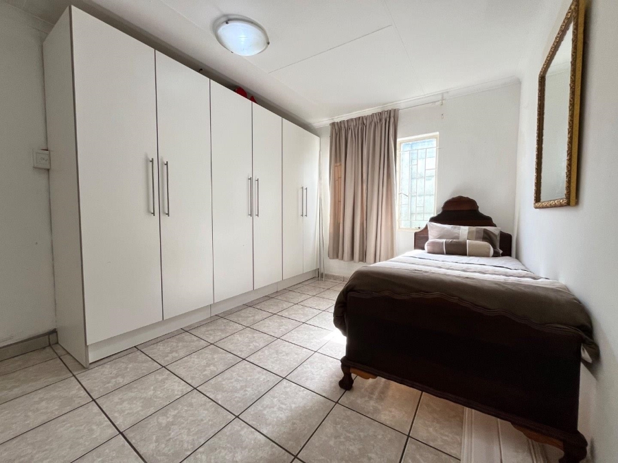 7 Bedroom Property for Sale in Northmead Gauteng