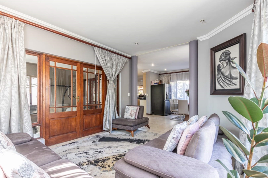 To Let 4 Bedroom Property for Rent in Willowbrook Gauteng