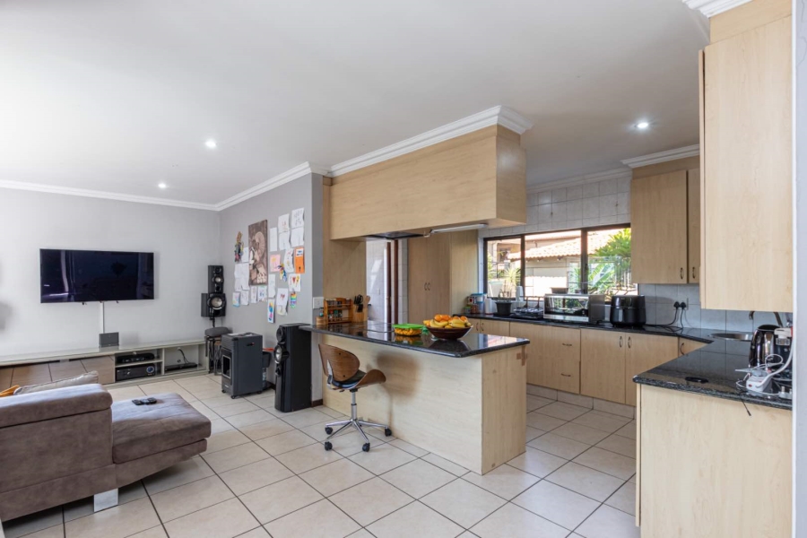 To Let 4 Bedroom Property for Rent in Willowbrook Gauteng