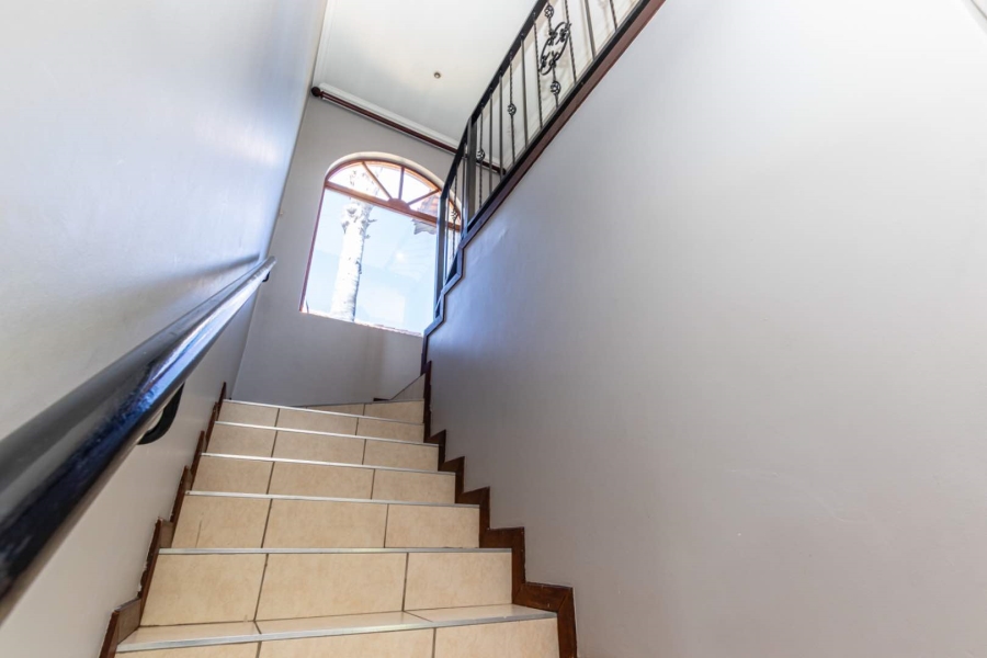 To Let 4 Bedroom Property for Rent in Willowbrook Gauteng