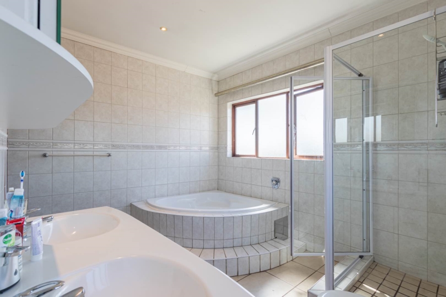 To Let 4 Bedroom Property for Rent in Willowbrook Gauteng