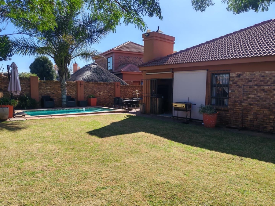 3 Bedroom Property for Sale in Van Riebeeck Park Gauteng