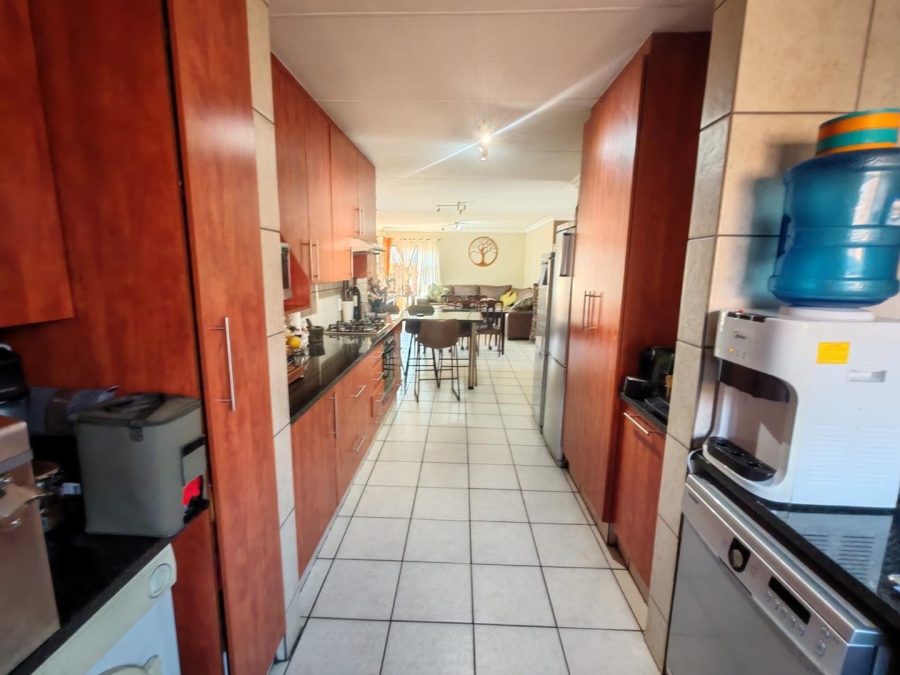 3 Bedroom Property for Sale in Van Riebeeck Park Gauteng