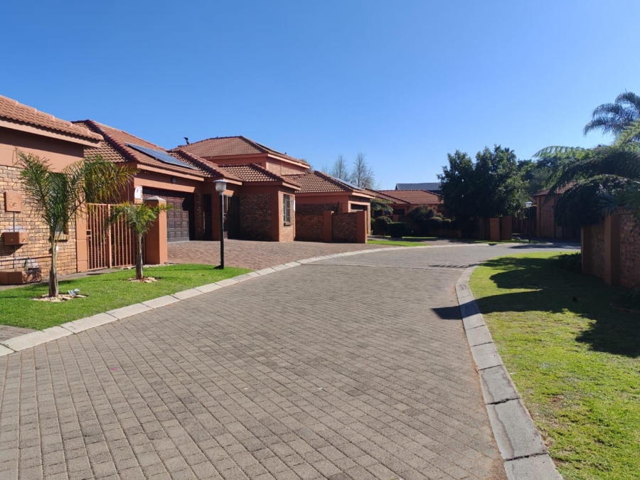 3 Bedroom Property for Sale in Van Riebeeck Park Gauteng