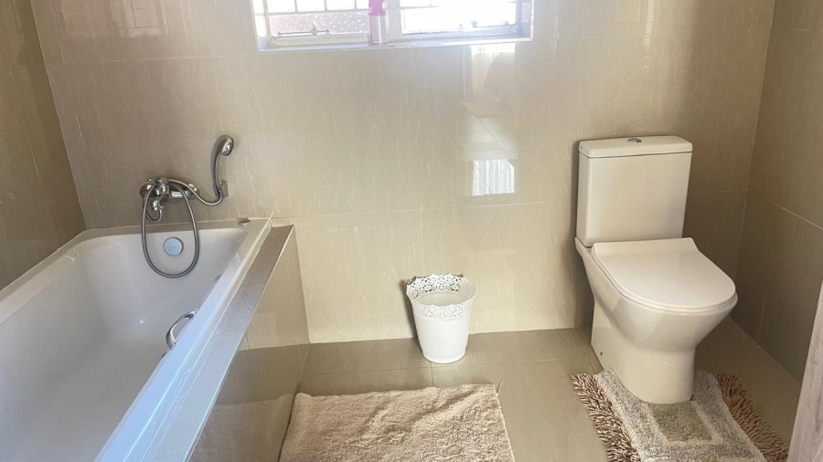 3 Bedroom Property for Sale in Birchleigh North Gauteng