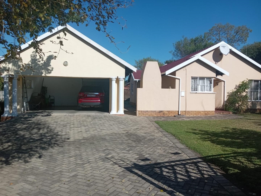 4 Bedroom Property for Sale in Terenure Gauteng