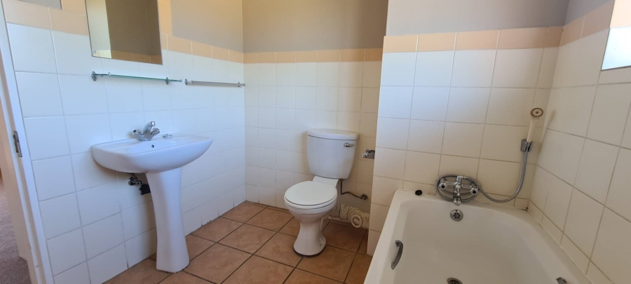 To Let 2 Bedroom Property for Rent in Die Wilgers Gauteng