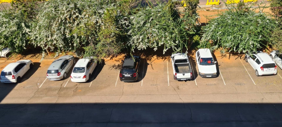 To Let 2 Bedroom Property for Rent in Die Wilgers Gauteng