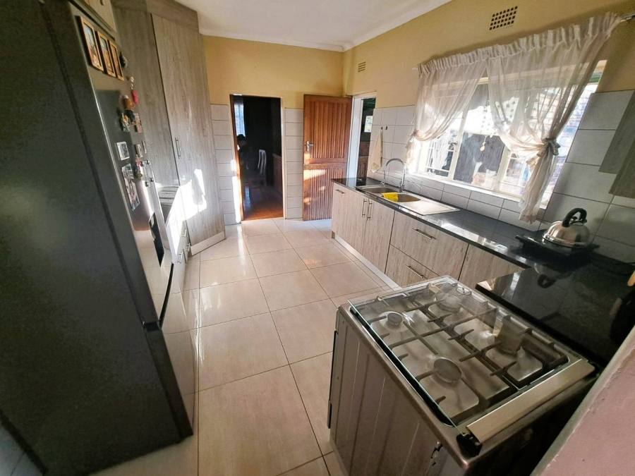 4 Bedroom Property for Sale in Moregloed Gauteng