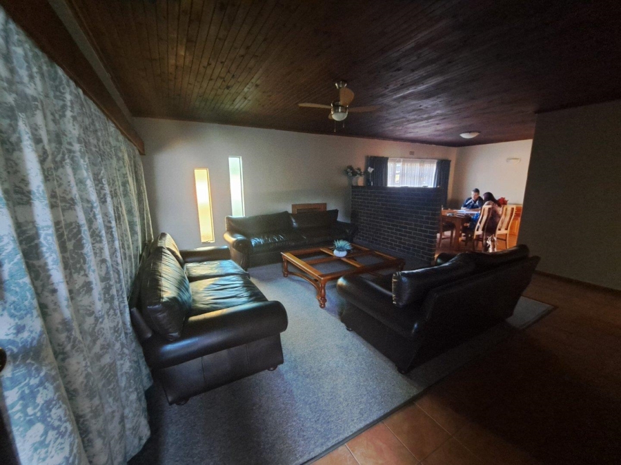 4 Bedroom Property for Sale in Moregloed Gauteng