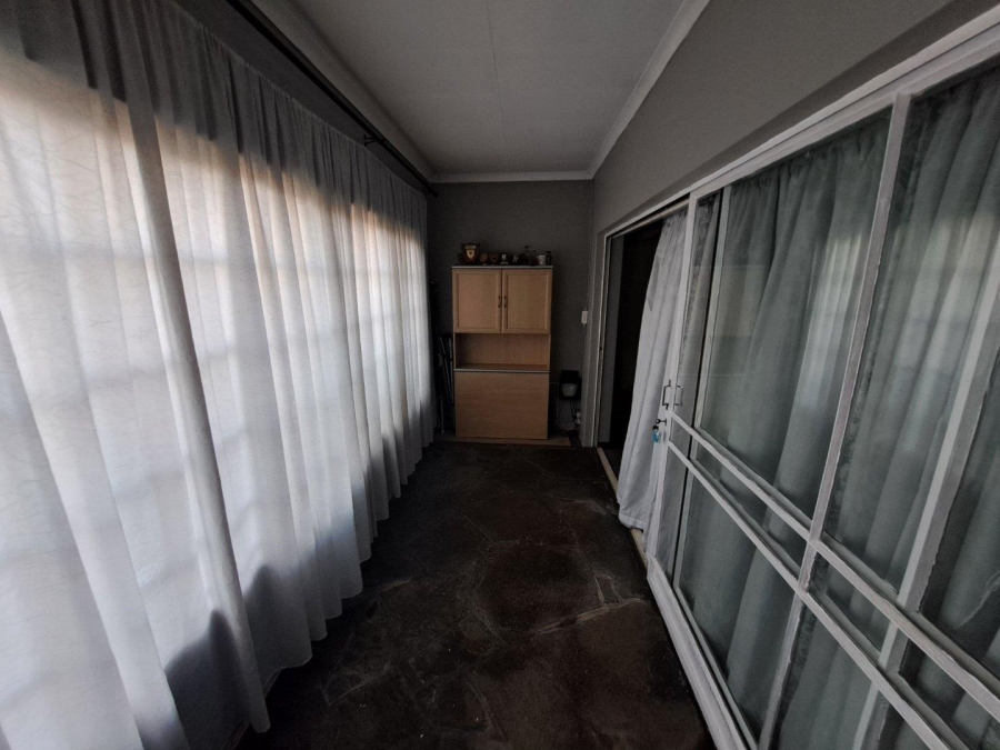4 Bedroom Property for Sale in Moregloed Gauteng